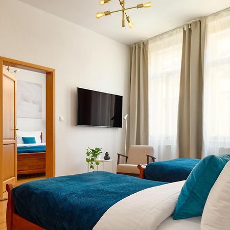 Latran House 71 By Kh Hotel เชสกี้ครุมลอฟ ภายนอก รูปภาพ