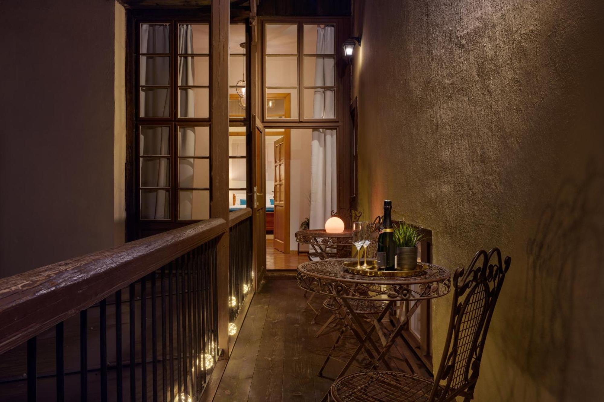 Latran House 71 By Kh Hotel เชสกี้ครุมลอฟ ภายนอก รูปภาพ